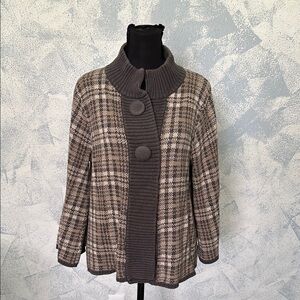 Dressbarn Plaid Knit Cardigan with Button Details size M